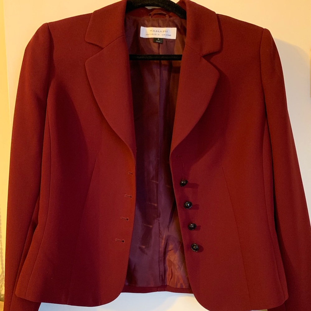 Tahari 2-piece Maroon/Burgundy Skirt Suit